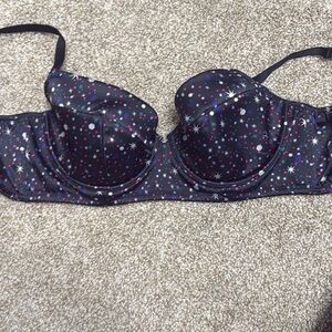 Like new Victoria secert very sexy lined Demi bra size 36D black